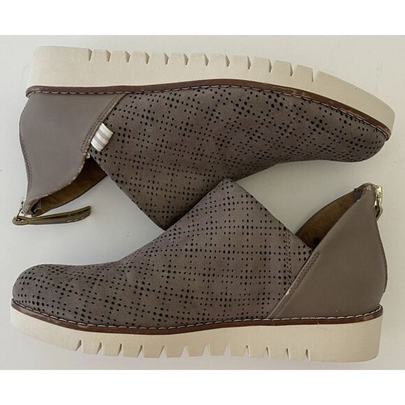 Dr.Scholl's  INSANE Perforated Back Zip Loafer Taupe Comfort Shoes US Size 6M - Picture 4 of 10